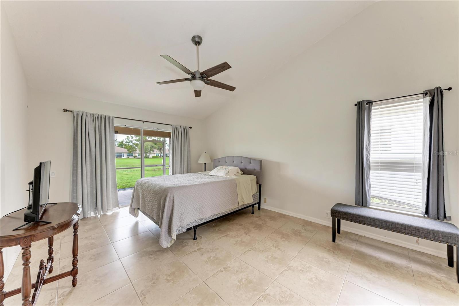 Image 17 of 64 For 4906 Peridia Boulevard E