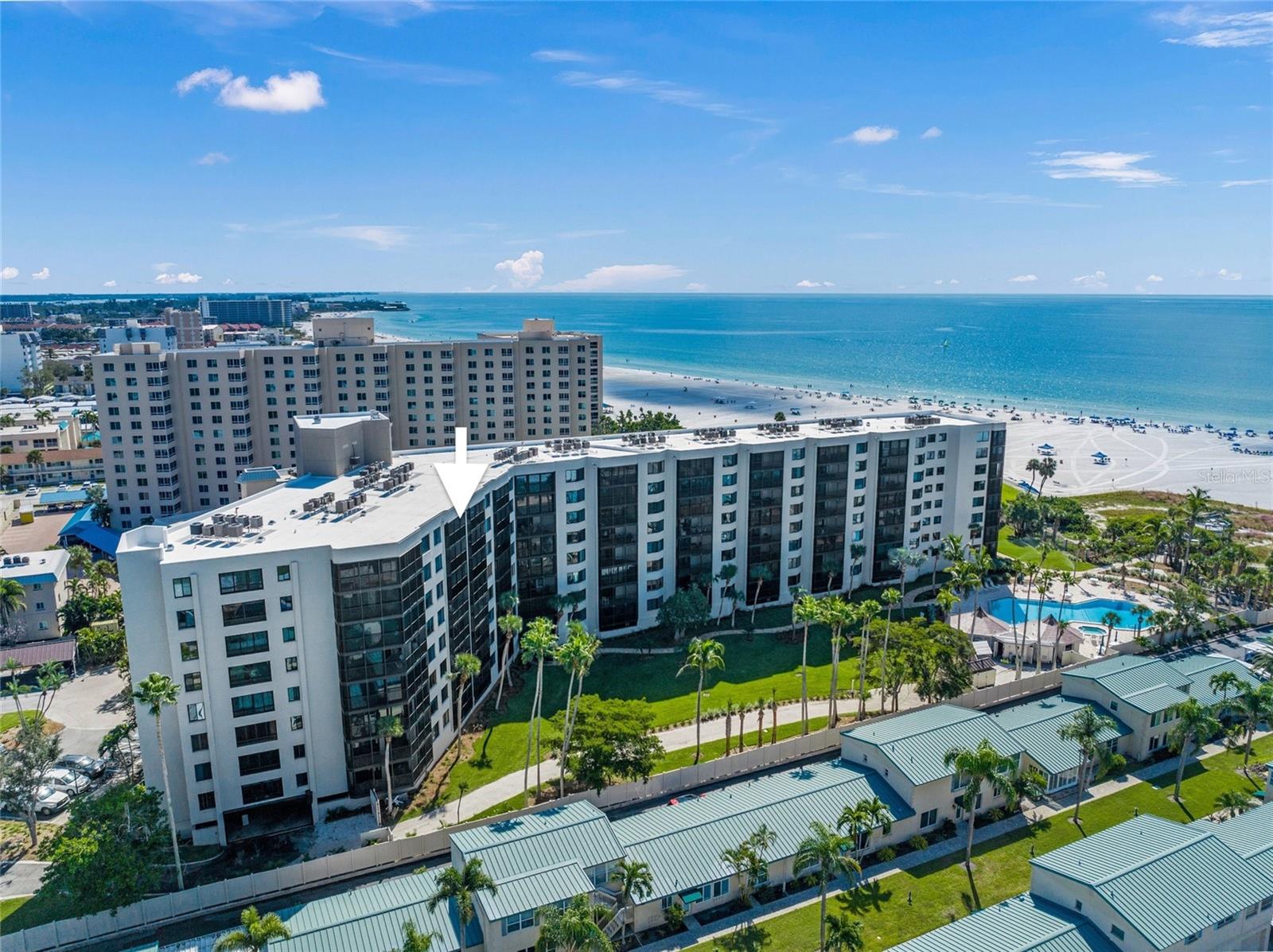 Image 12 of 72 For 5880 Midnight Pass Road 910