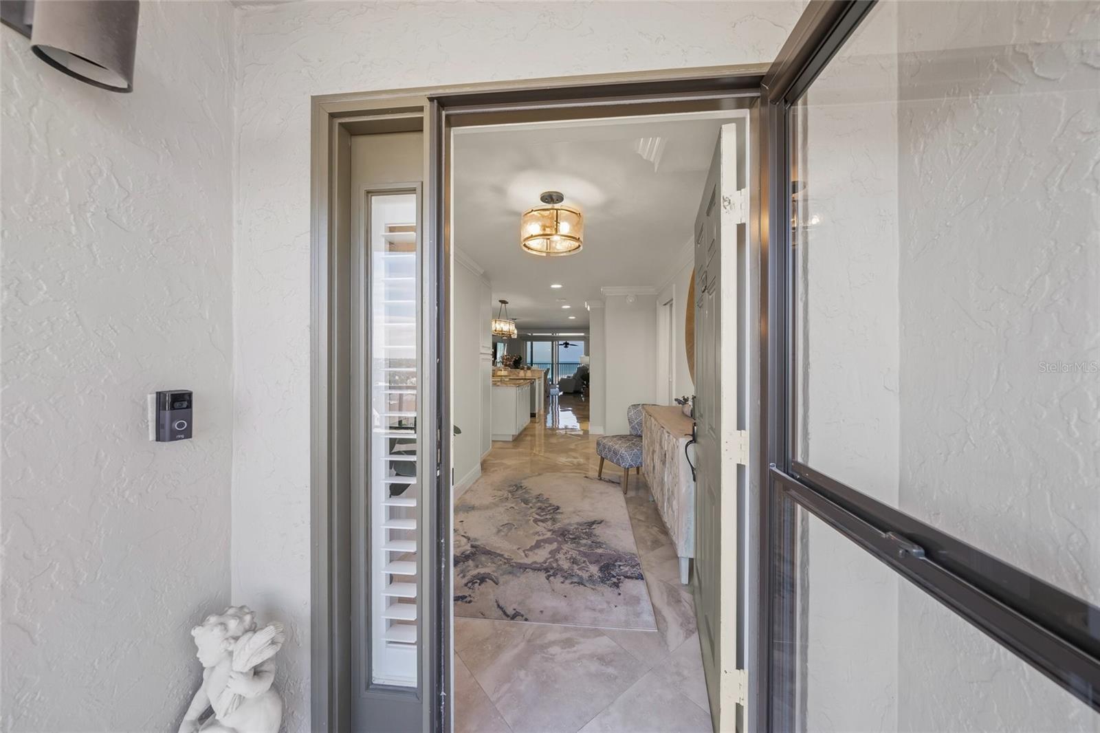 Image 14 of 72 For 5880 Midnight Pass Road 910