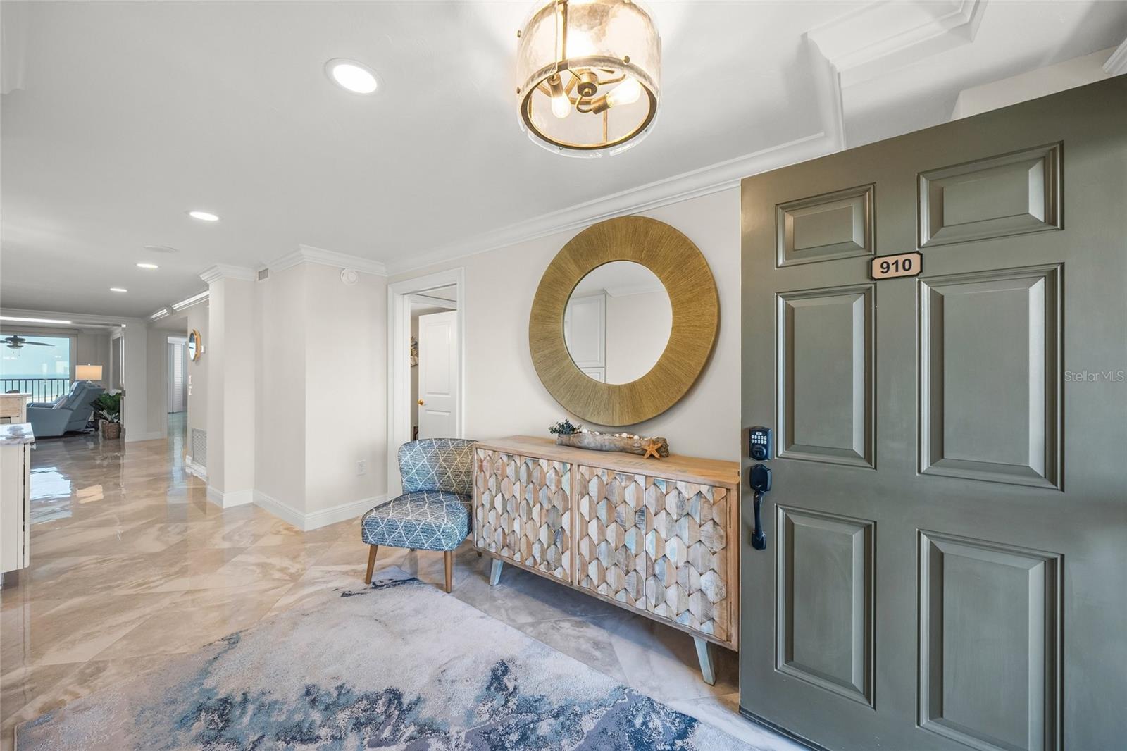 Image 15 of 72 For 5880 Midnight Pass Road 910