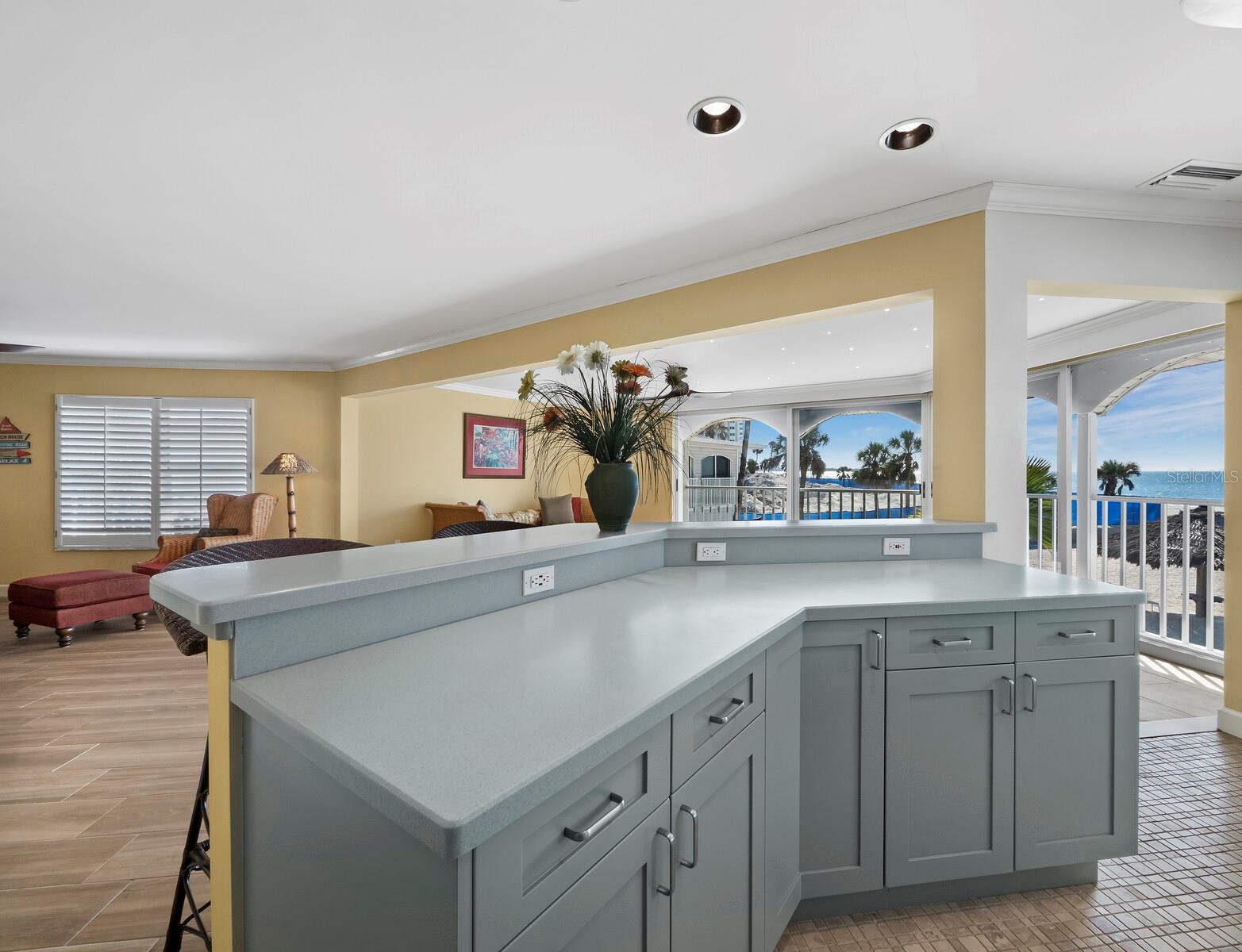 Image 12 of 39 For 1336 Benjamin Franklin Drive 2a