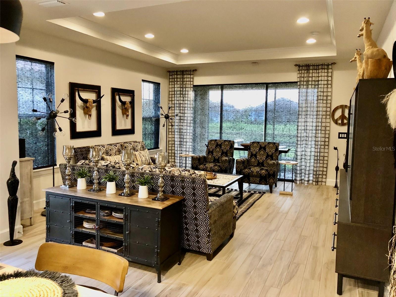 Image 11 of 54 For 10114 Highland Park Place