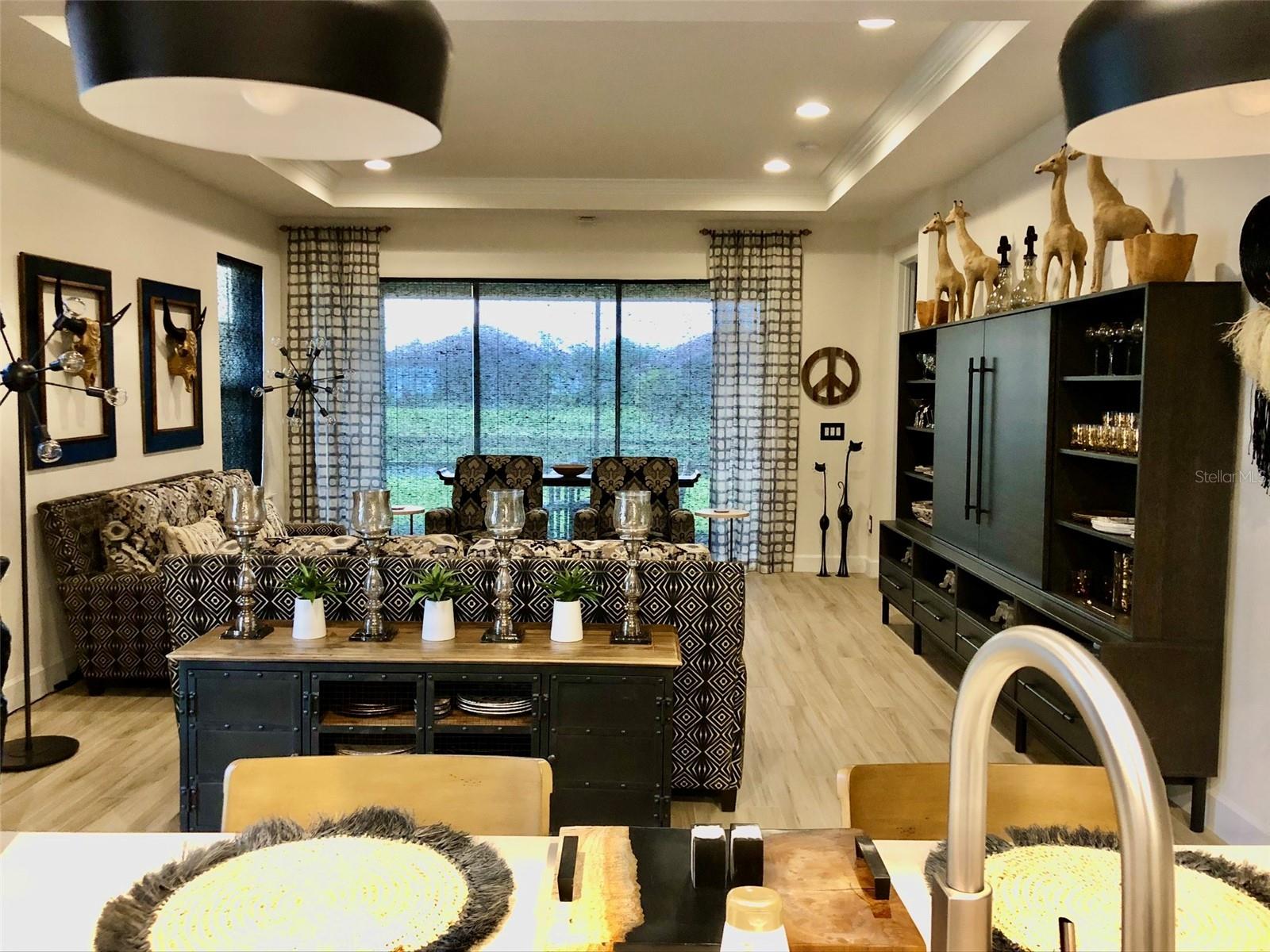 Image 16 of 54 For 10114 Highland Park Place