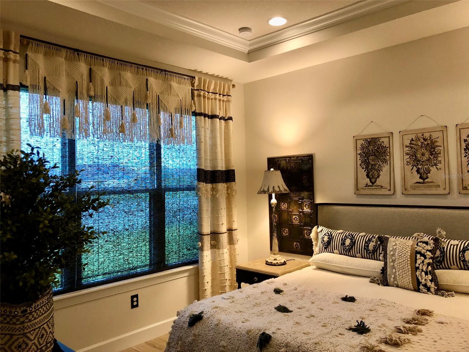 Image 21 of 54 For 10114 Highland Park Place