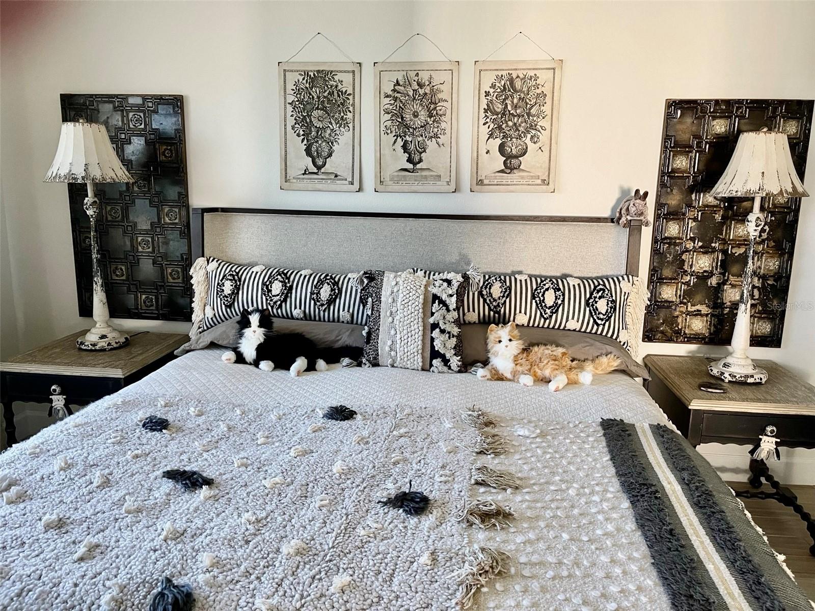 Image 22 of 54 For 10114 Highland Park Place