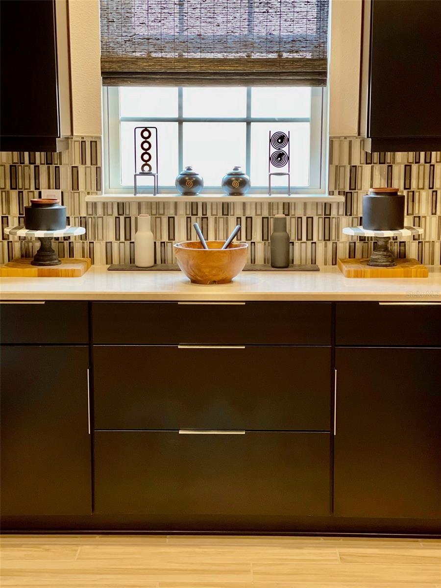 Image 29 of 54 For 10114 Highland Park Place