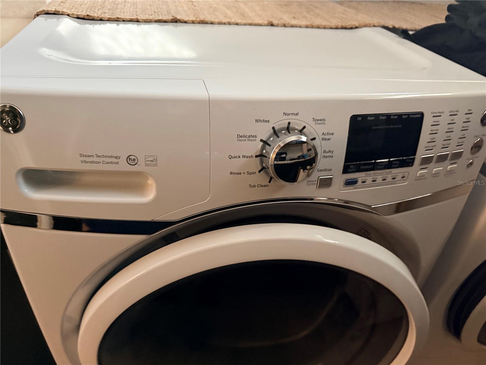 Image 32 of 54 For 10114 Highland Park Place