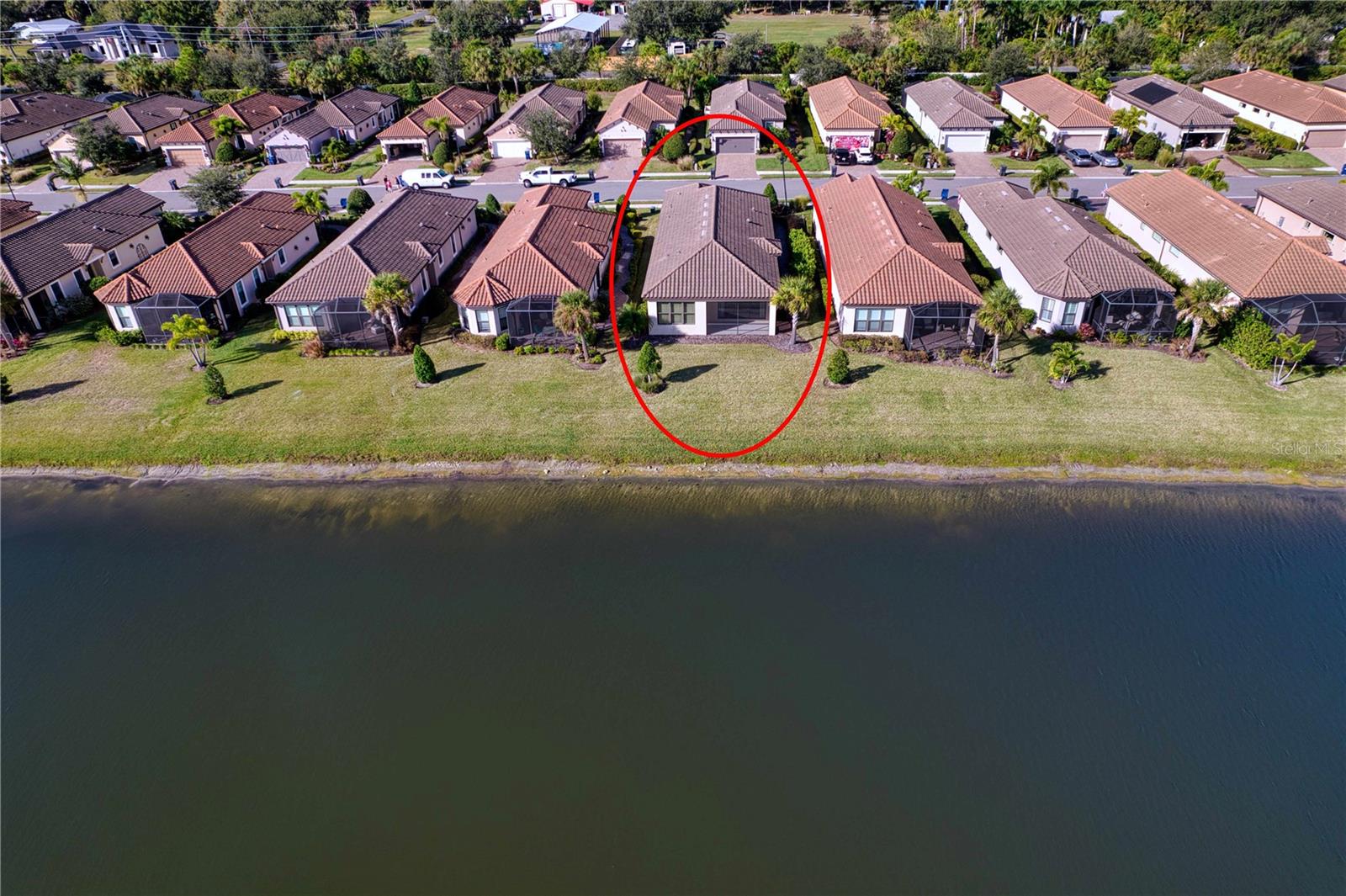 Image 7 of 54 For 10114 Highland Park Place