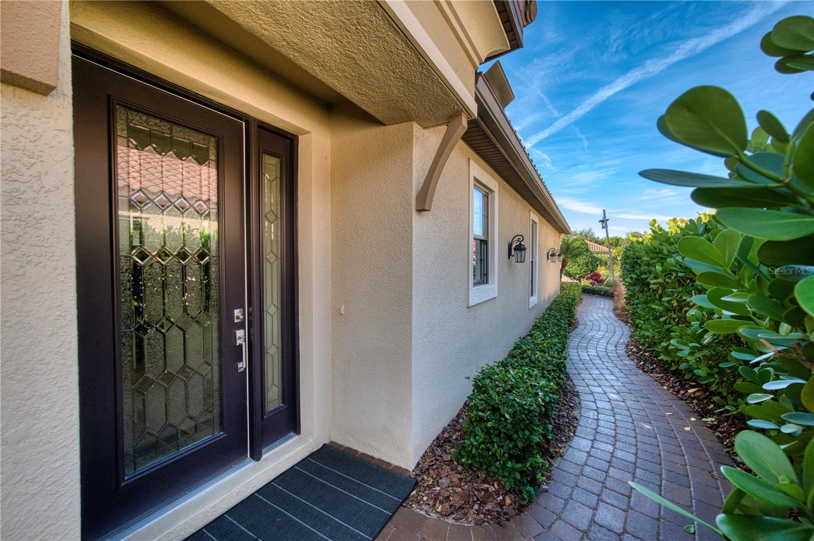 Image 9 of 54 For 10114 Highland Park Place