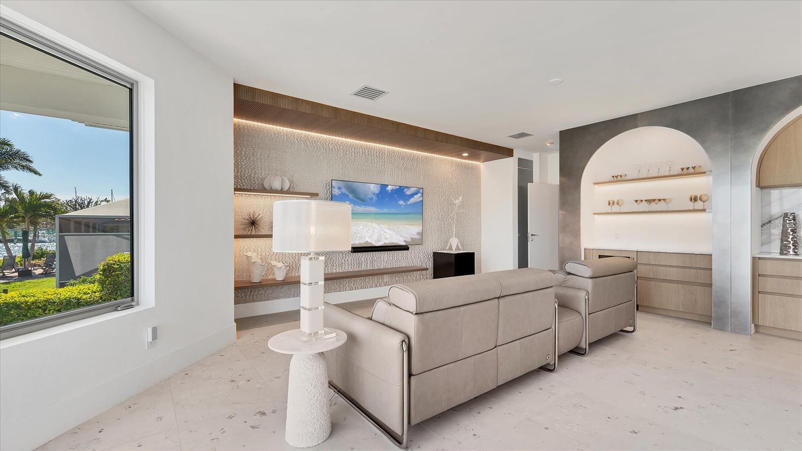 Image 18 of 97 For 259 Robin Drive