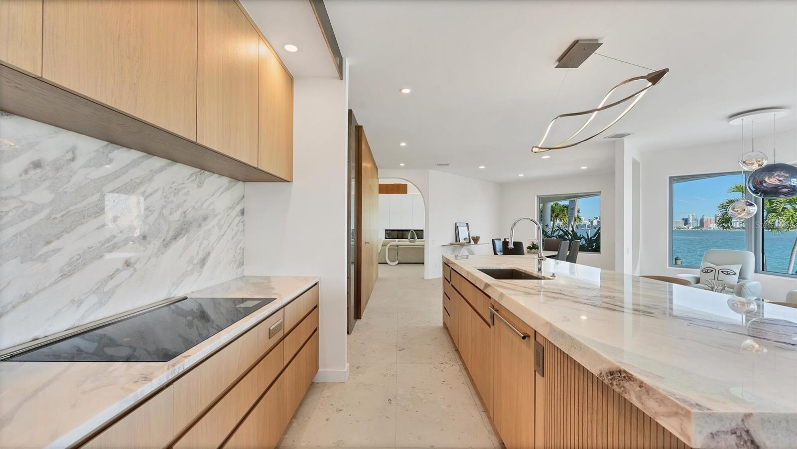 Image 24 of 97 For 259 Robin Drive