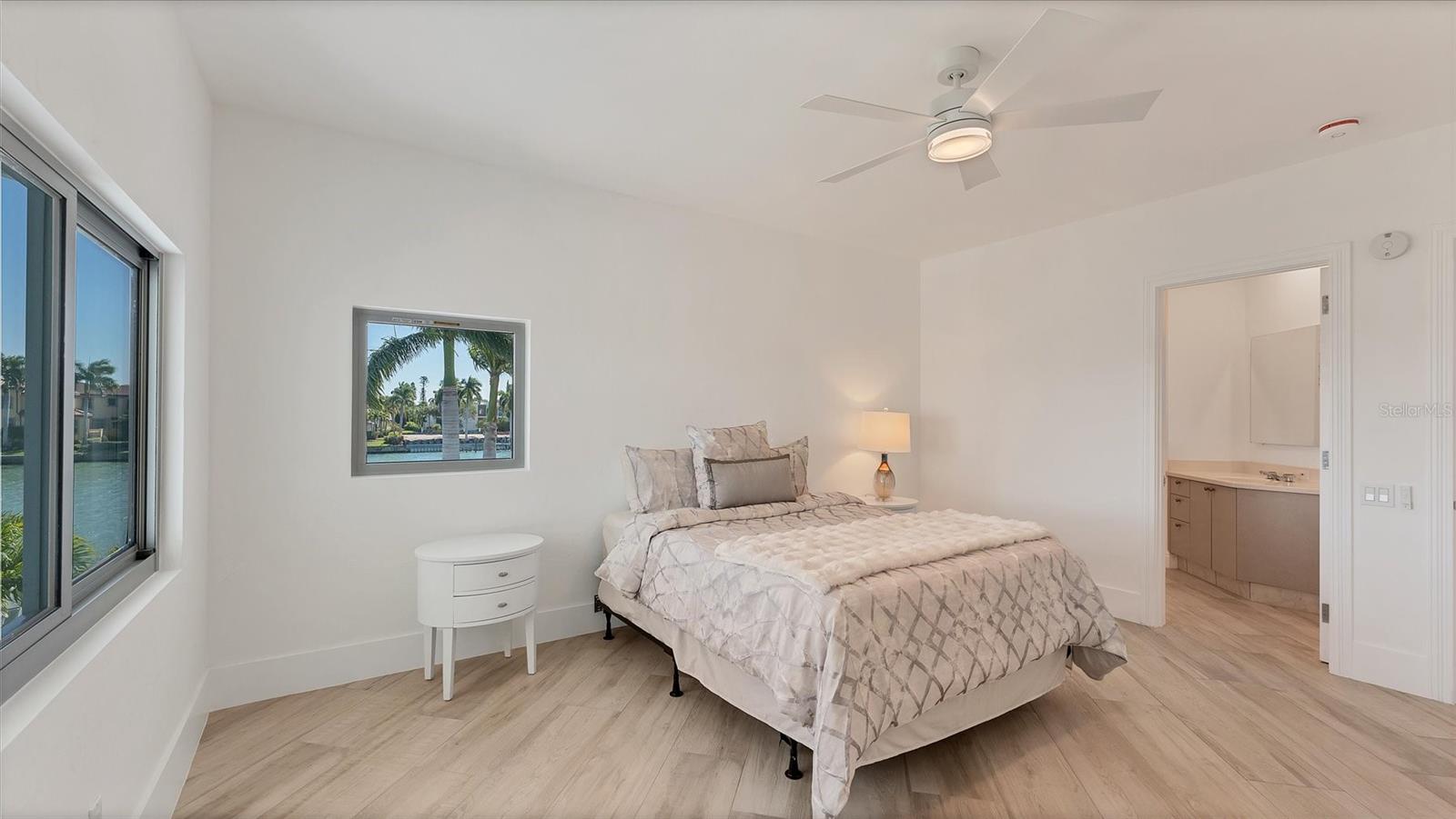 Image 44 of 97 For 259 Robin Drive