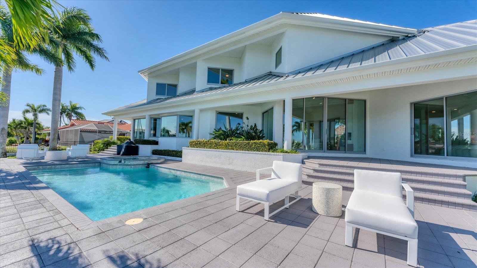 Image 54 of 97 For 259 Robin Drive