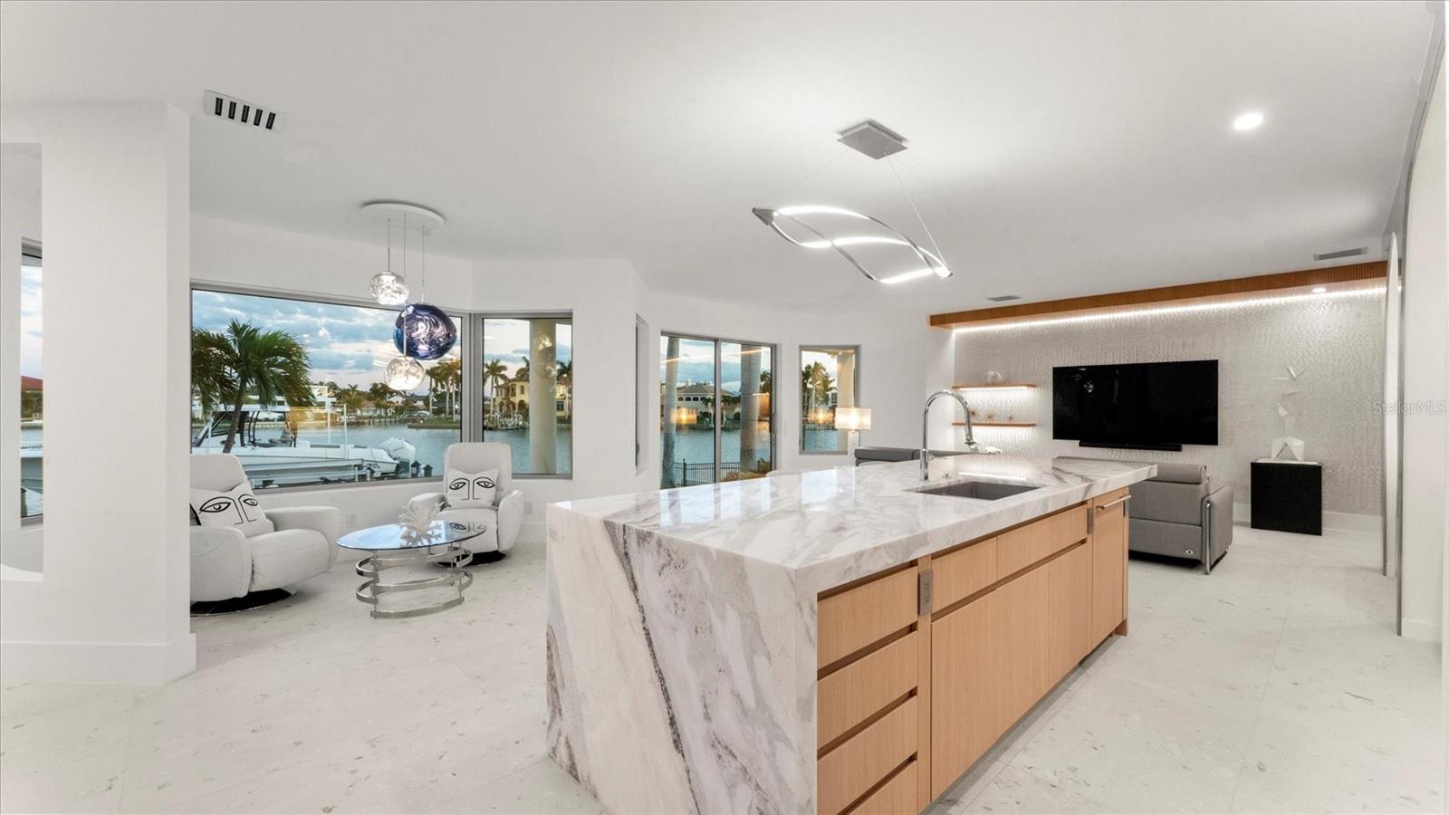 Image 77 of 97 For 259 Robin Drive