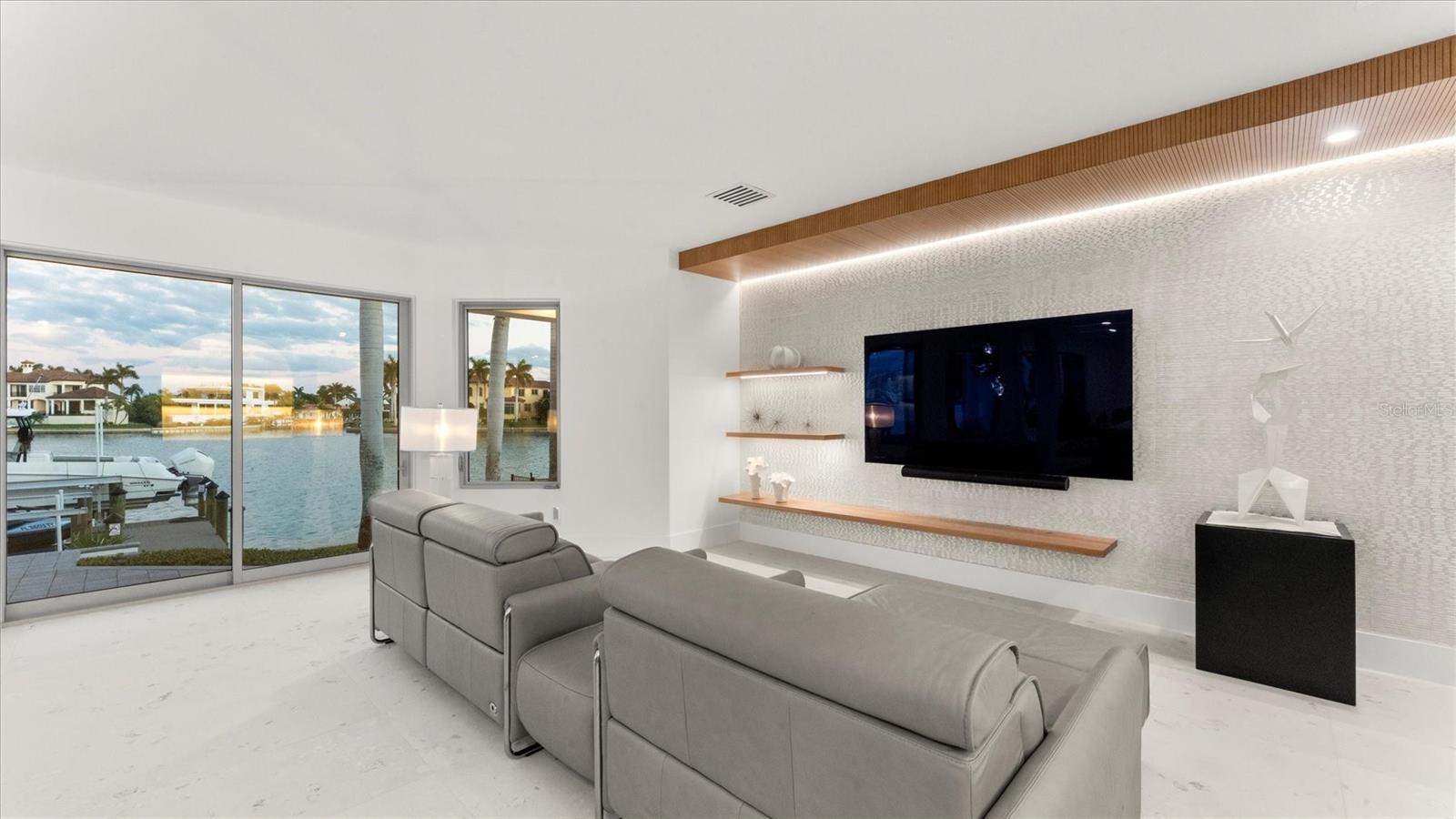 Image 79 of 97 For 259 Robin Drive