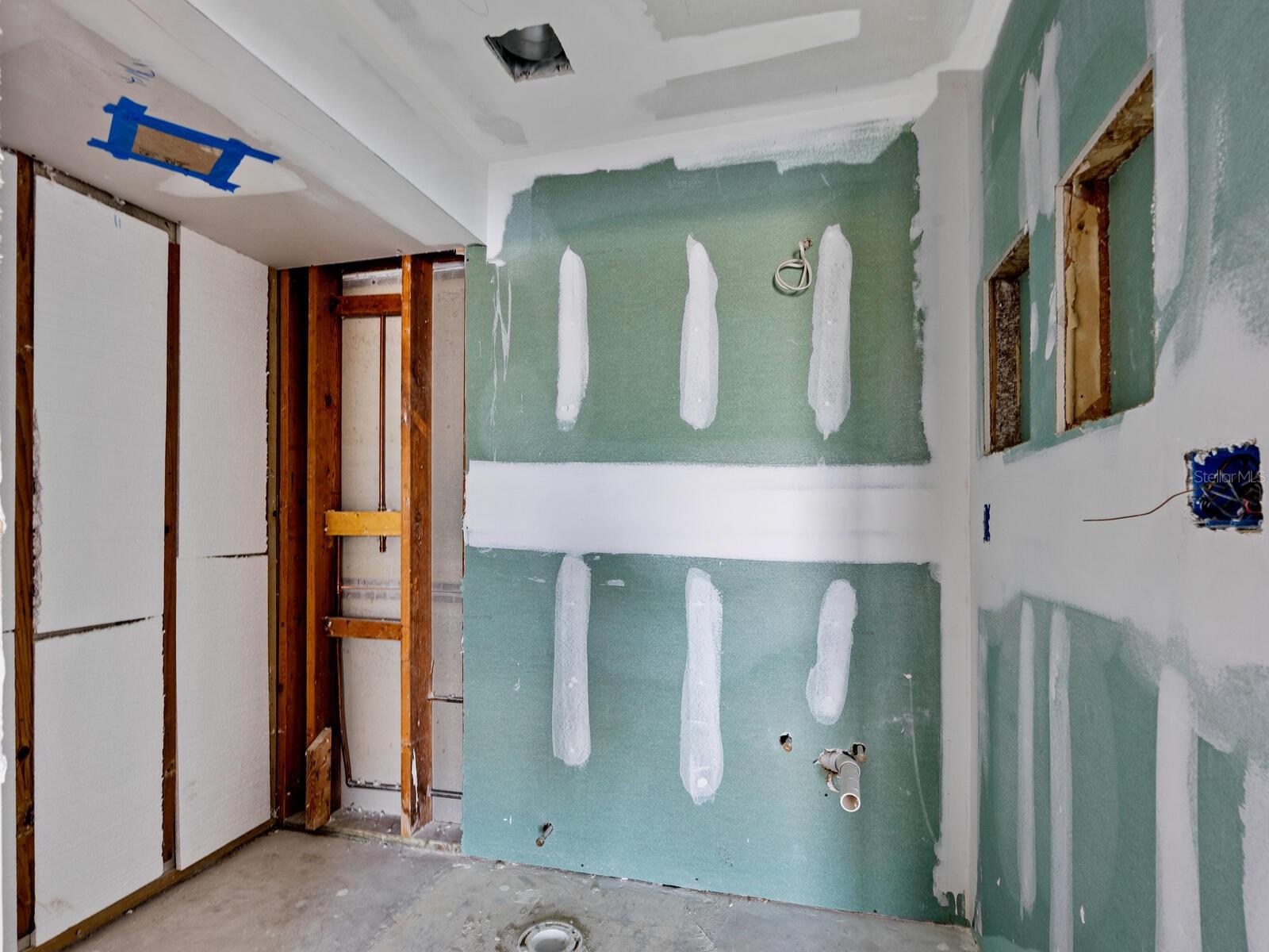 Image 17 of 57 For 6400 Flotilla Drive 56