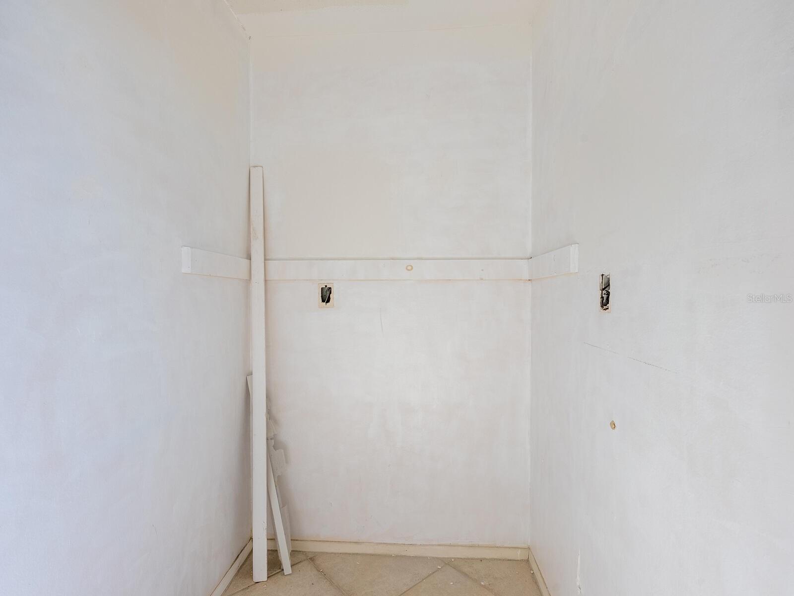 Image 23 of 57 For 6400 Flotilla Drive 56