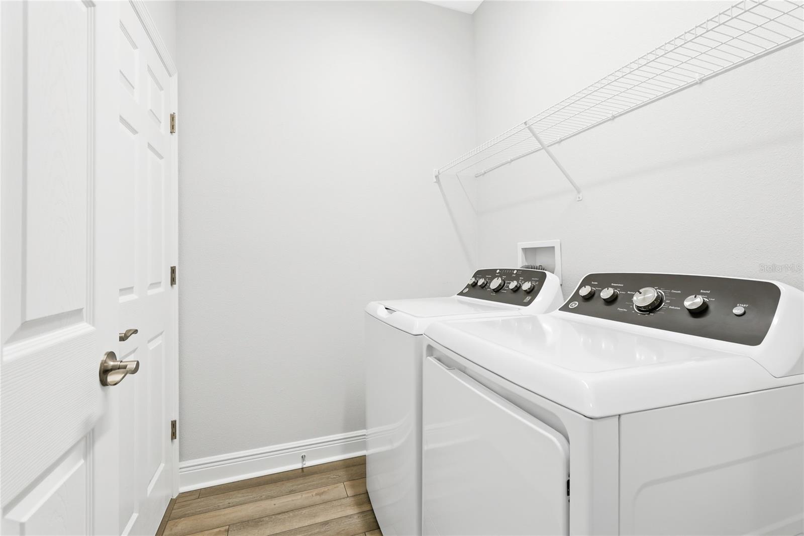 Image 23 of 60 For 12403 Oak Hill Way