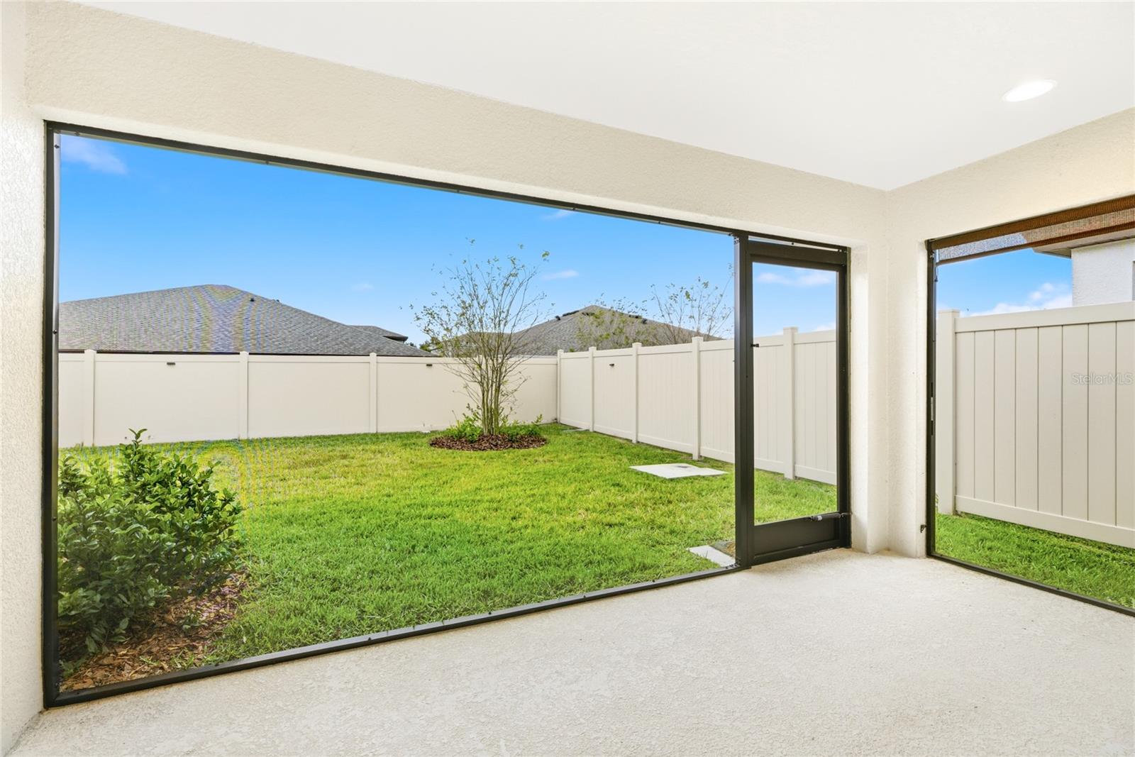 Image 24 of 60 For 12403 Oak Hill Way