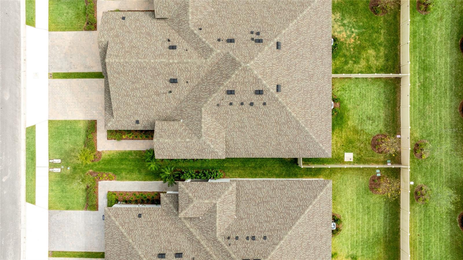 Image 38 of 60 For 12403 Oak Hill Way