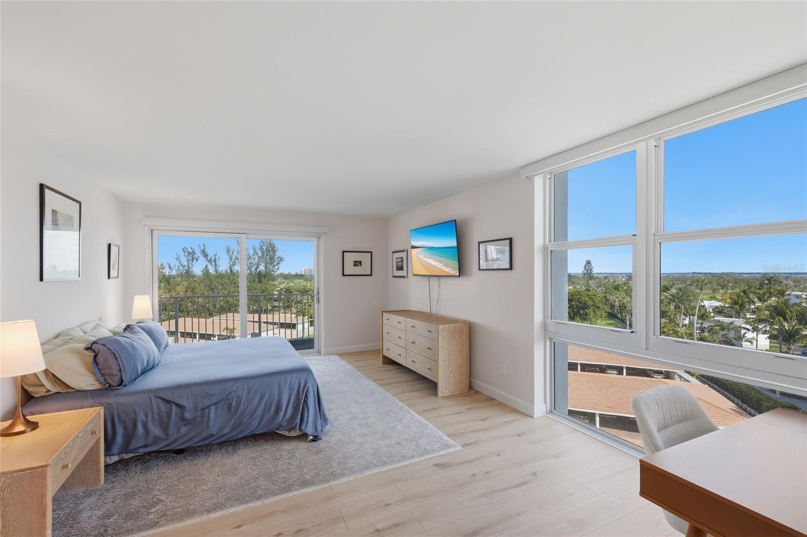 Image 21 of 58 For 2295 Gulf Of Mexico Drive 64s