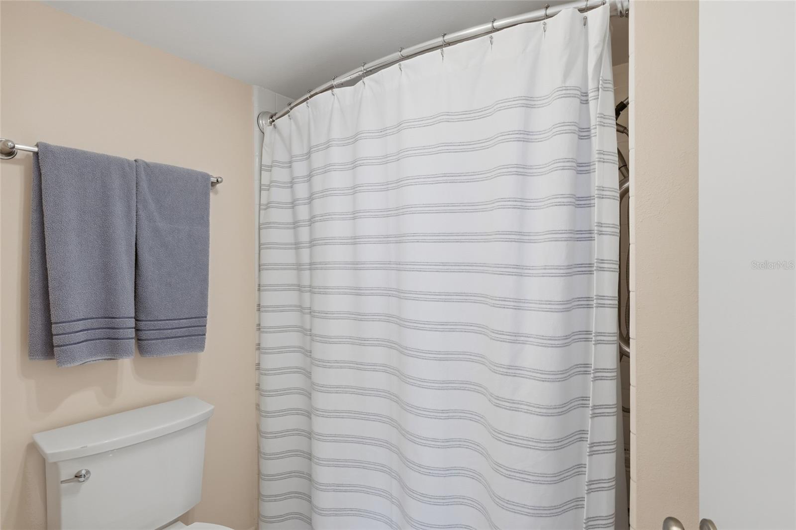 Image 27 of 58 For 2295 Gulf Of Mexico Drive 64s