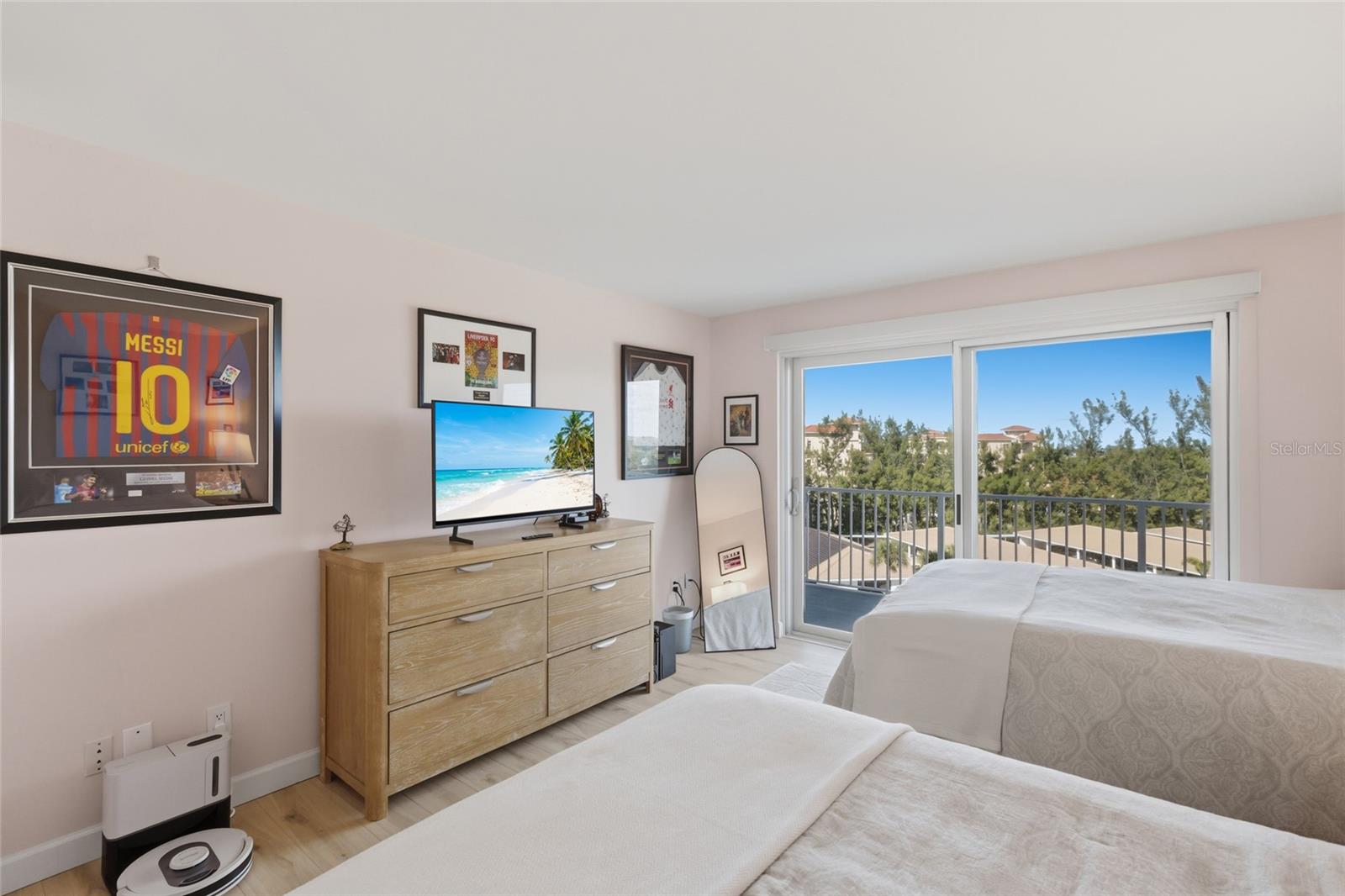 Image 32 of 58 For 2295 Gulf Of Mexico Drive 64s