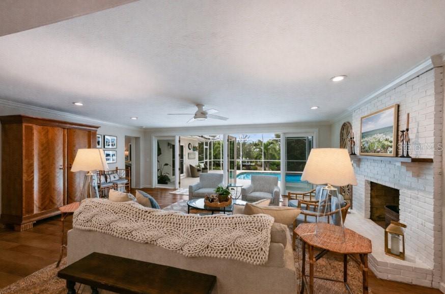 Image 16 of 49 For 415 65th Street Court Nw