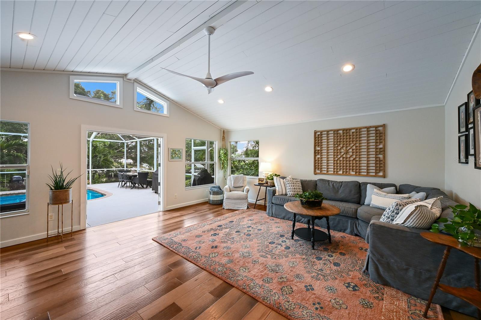 Image 21 of 49 For 415 65th Street Court Nw