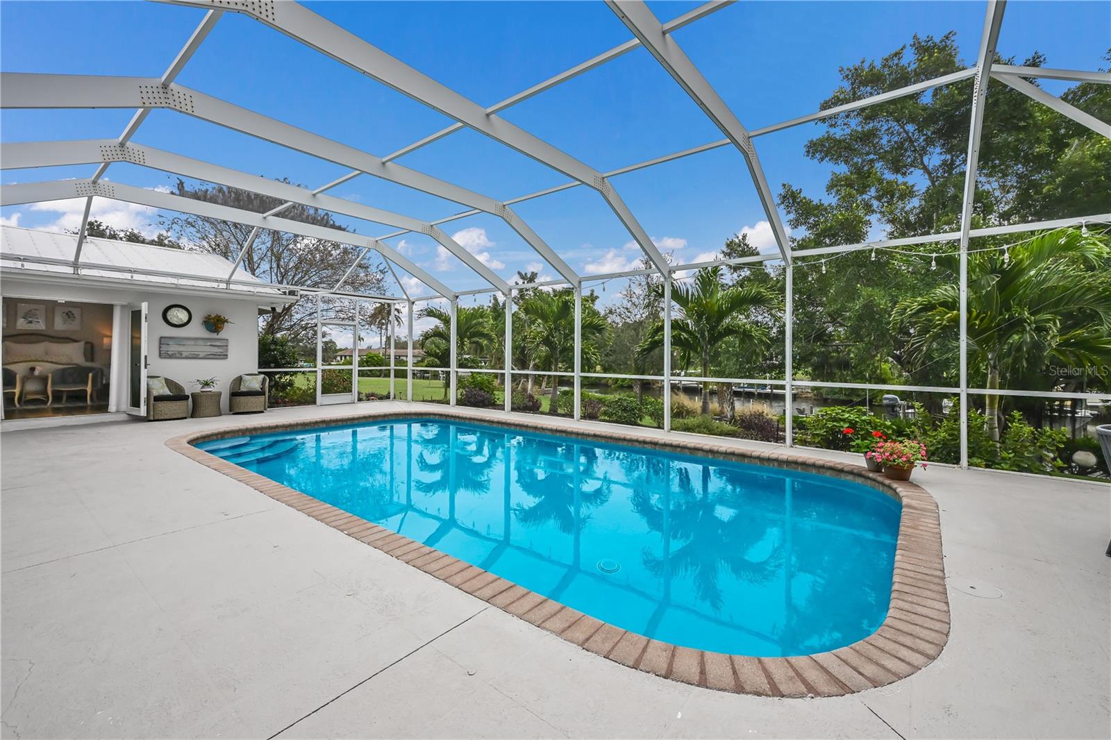 Image 37 of 49 For 415 65th Street Court Nw