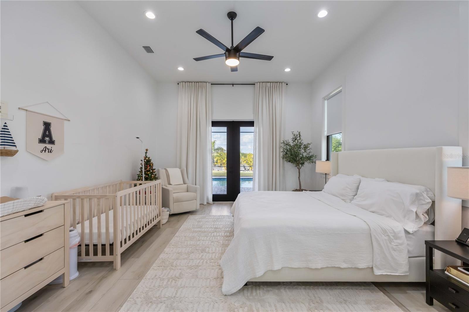 Image 19 of 66 For 8 Idle Court