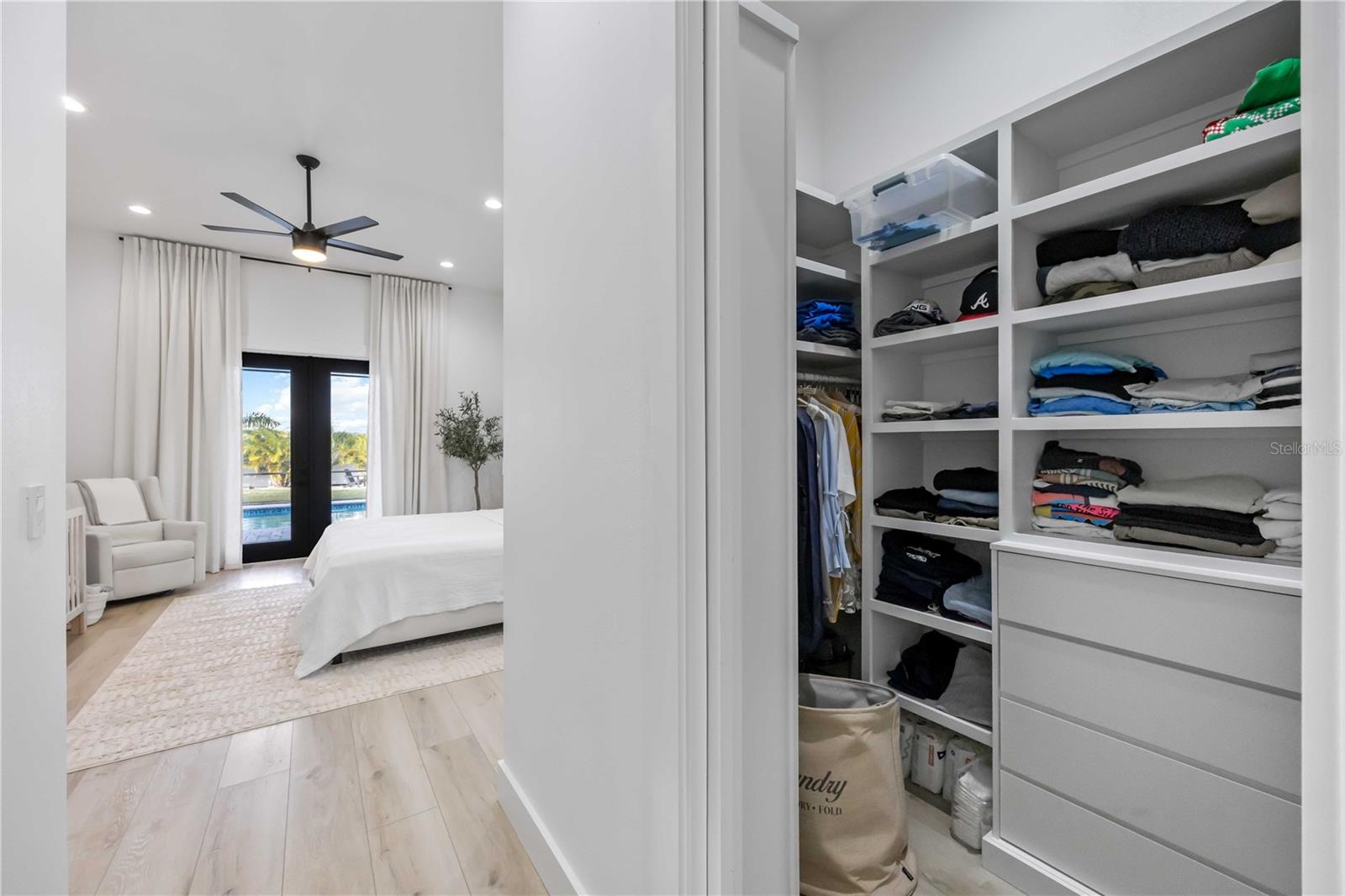 Image 23 of 66 For 8 Idle Court