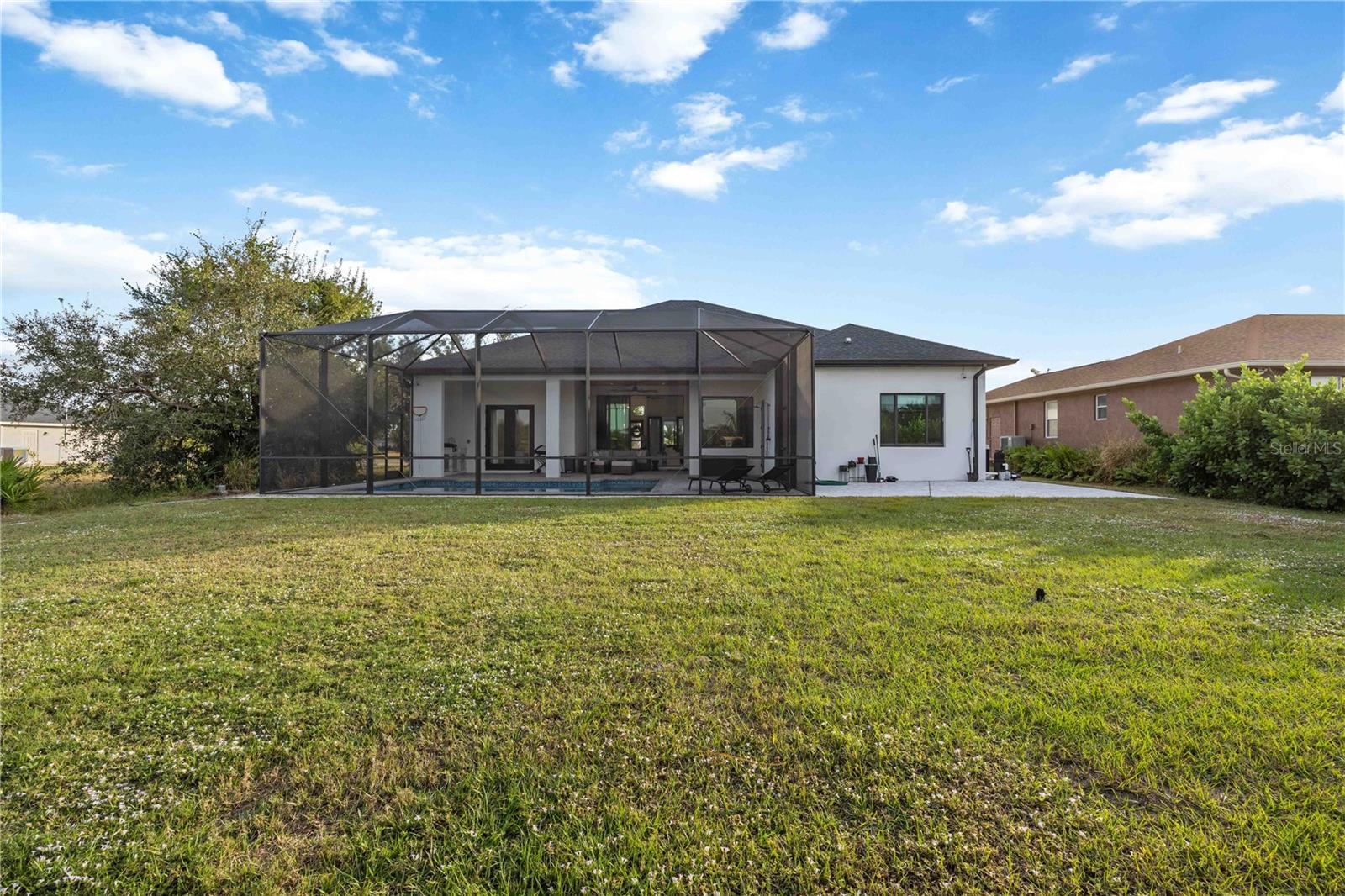 Image 49 of 66 For 8 Idle Court