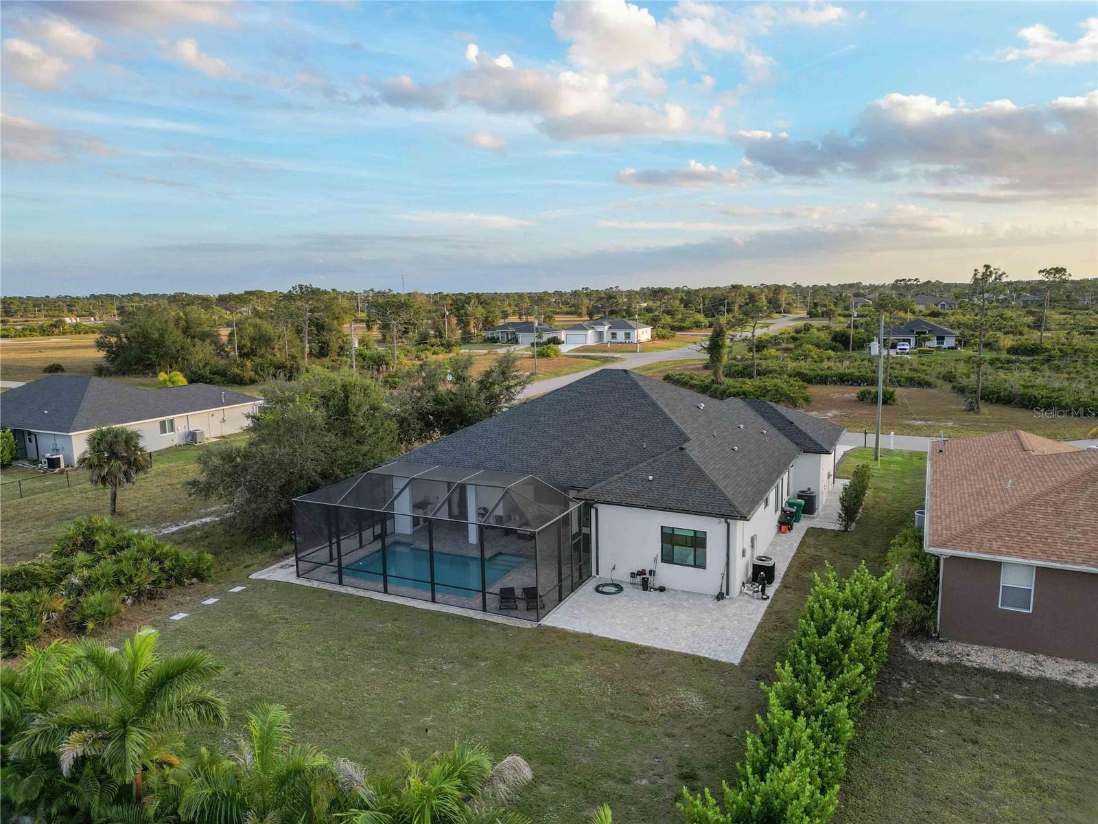 Image 57 of 66 For 8 Idle Court