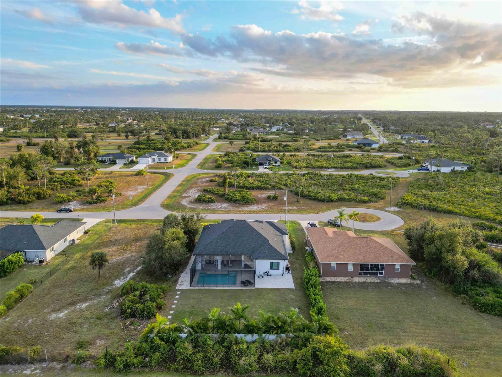 Image 59 of 66 For 8 Idle Court