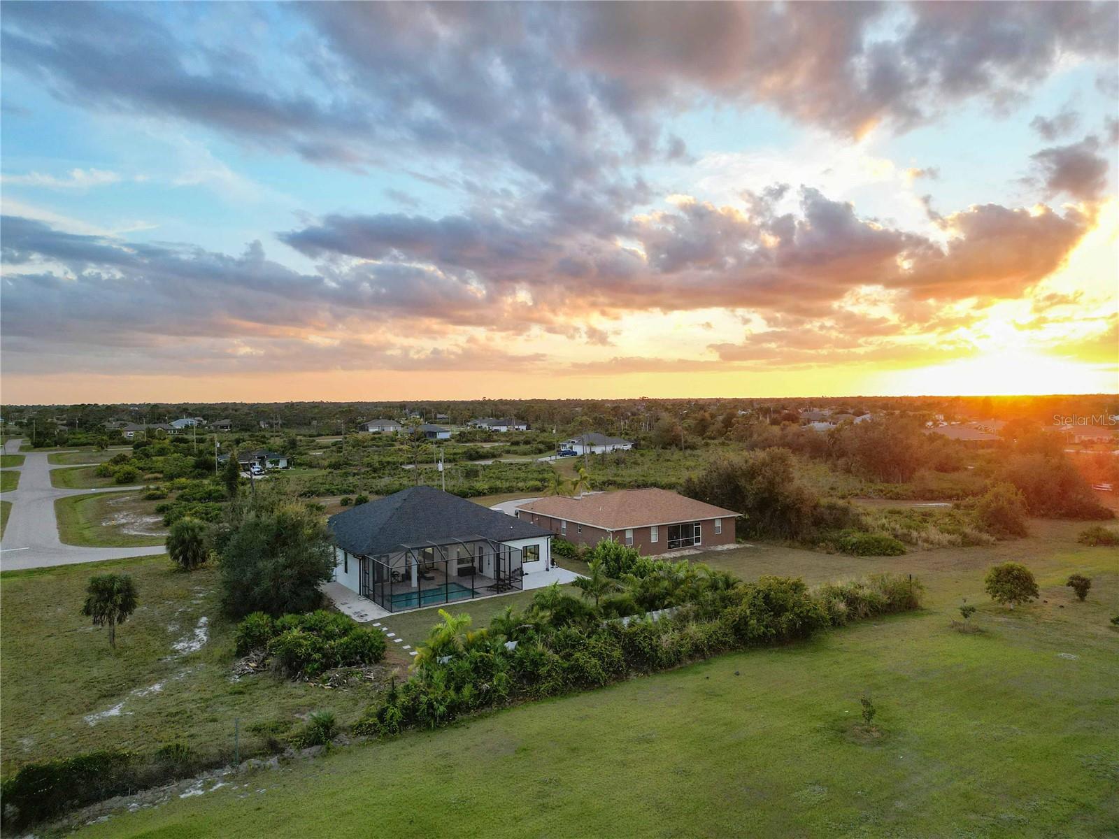 Image 63 of 66 For 8 Idle Court