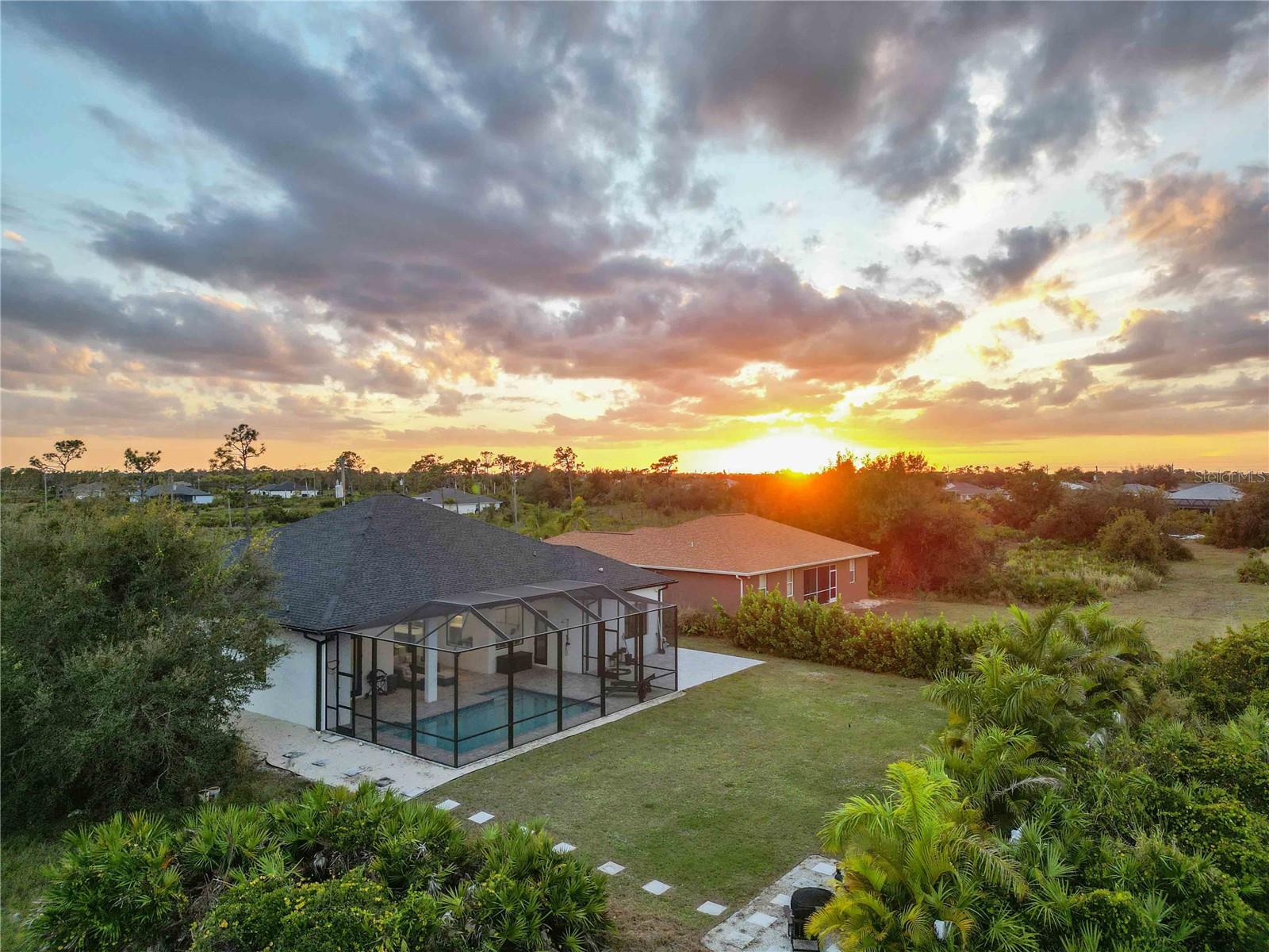 Image 64 of 66 For 8 Idle Court