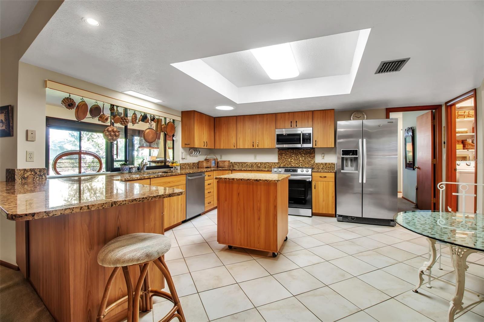 Image 12 of 37 For 7602 3rd Avenue Nw