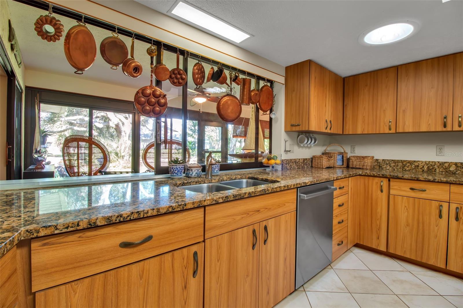 Image 14 of 37 For 7602 3rd Avenue Nw