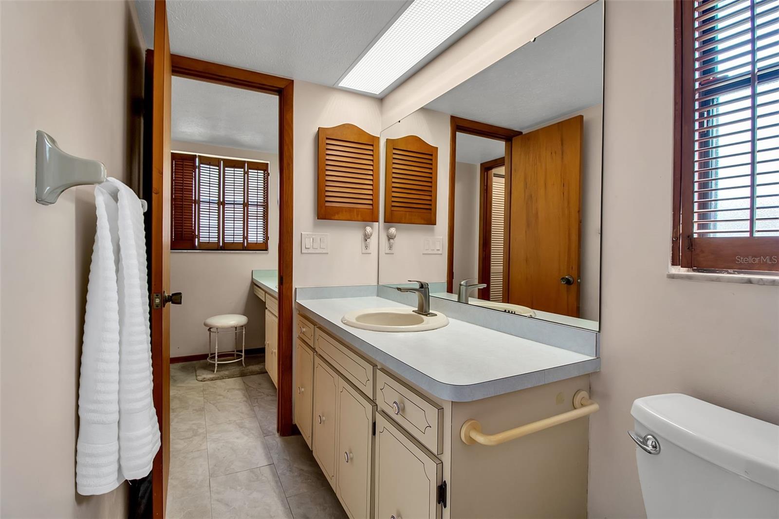 Image 25 of 37 For 7602 3rd Avenue Nw