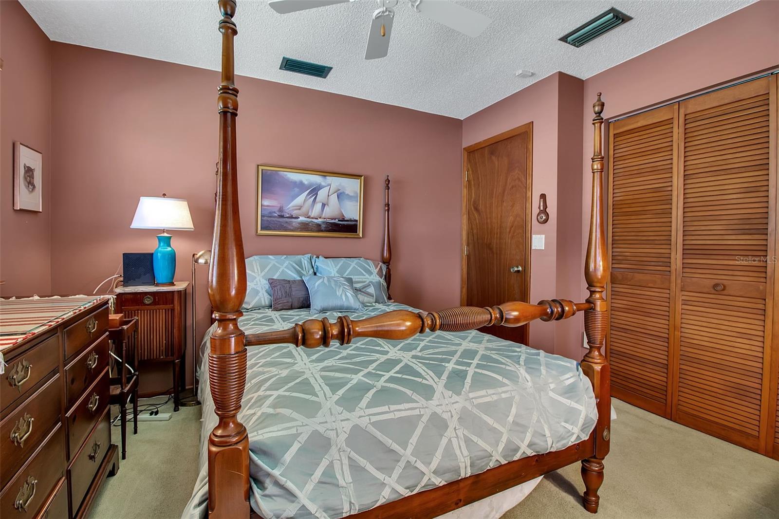 Image 27 of 37 For 7602 3rd Avenue Nw