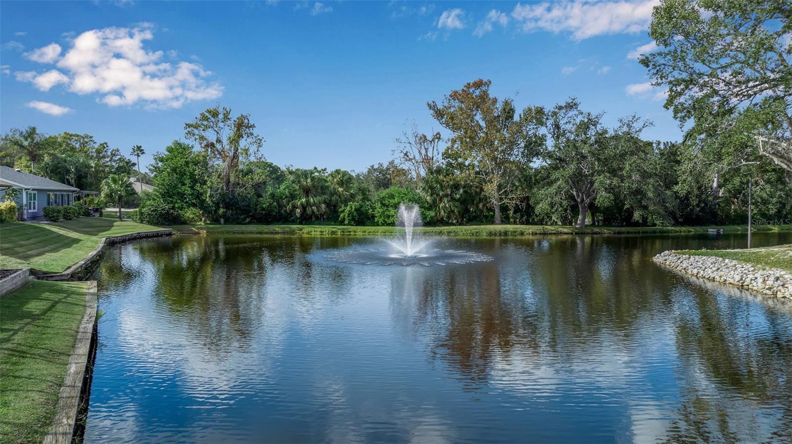 Image 3 of 37 For 7602 3rd Avenue Nw