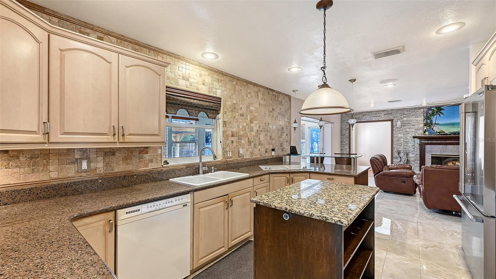 Image 11 of 29 For 2429 Whippoorwill Circle