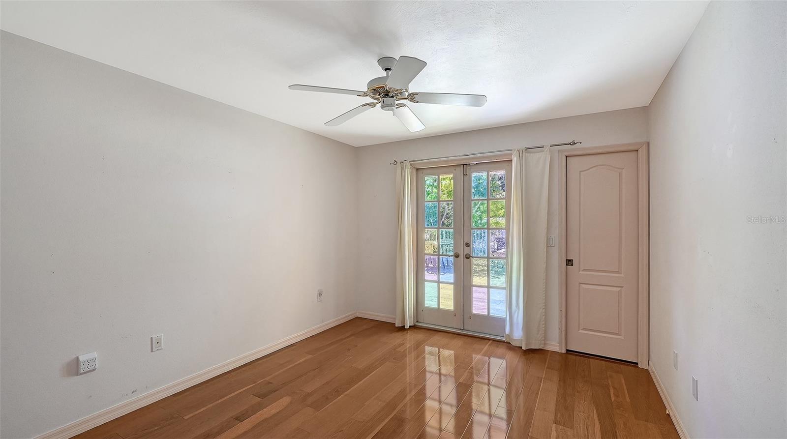 Image 16 of 29 For 2429 Whippoorwill Circle