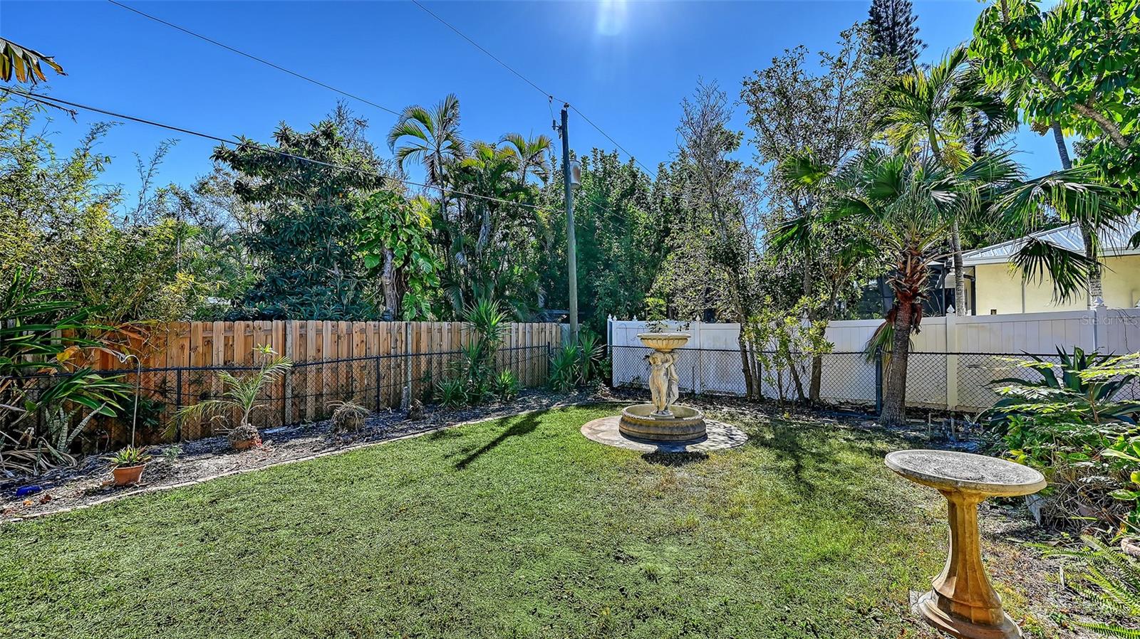 Image 25 of 29 For 2429 Whippoorwill Circle