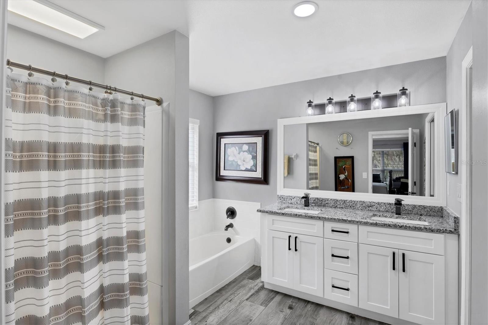 Image 20 of 35 For 11302 3rd Avenue E