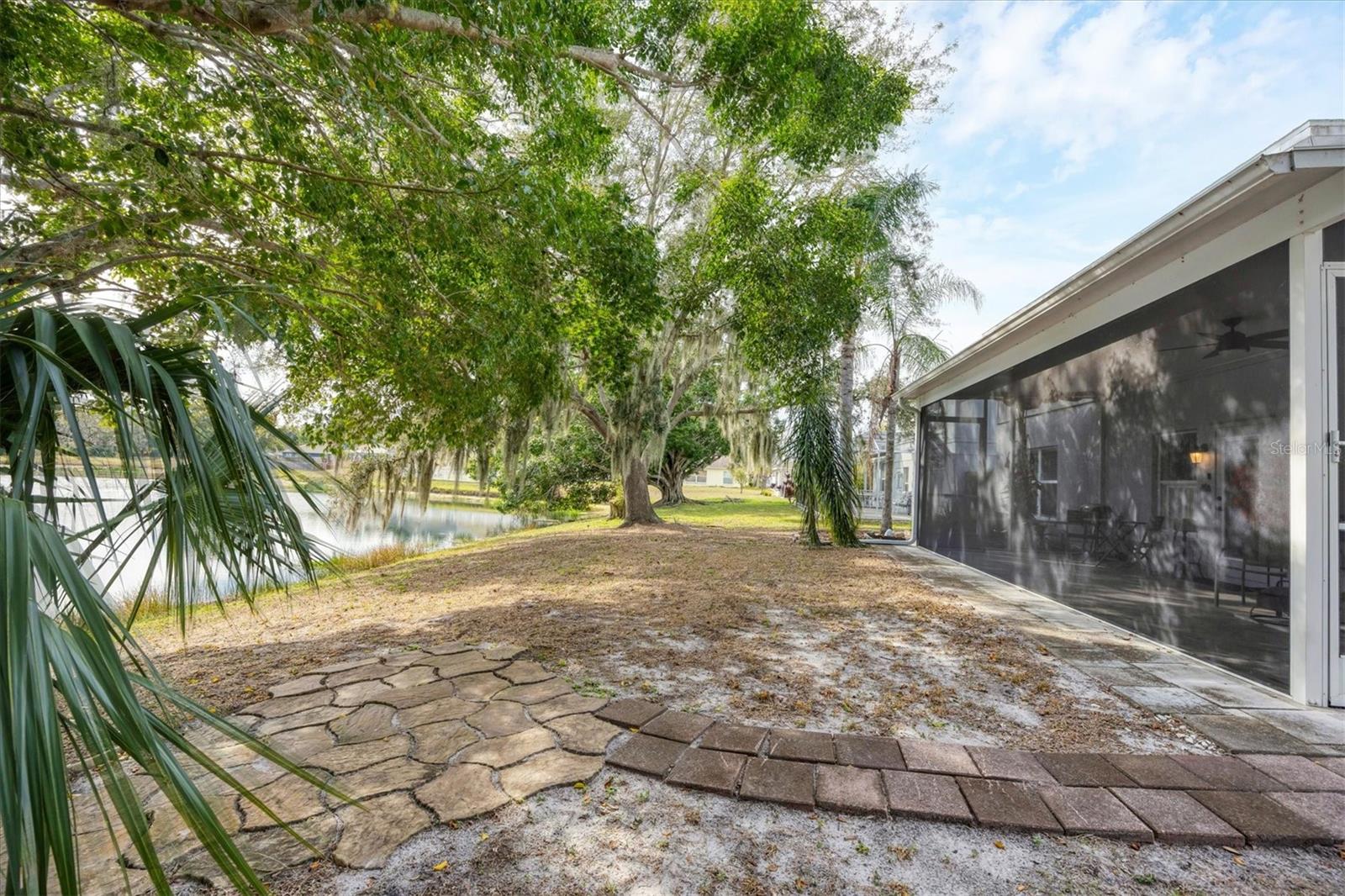 Image 31 of 35 For 11302 3rd Avenue E