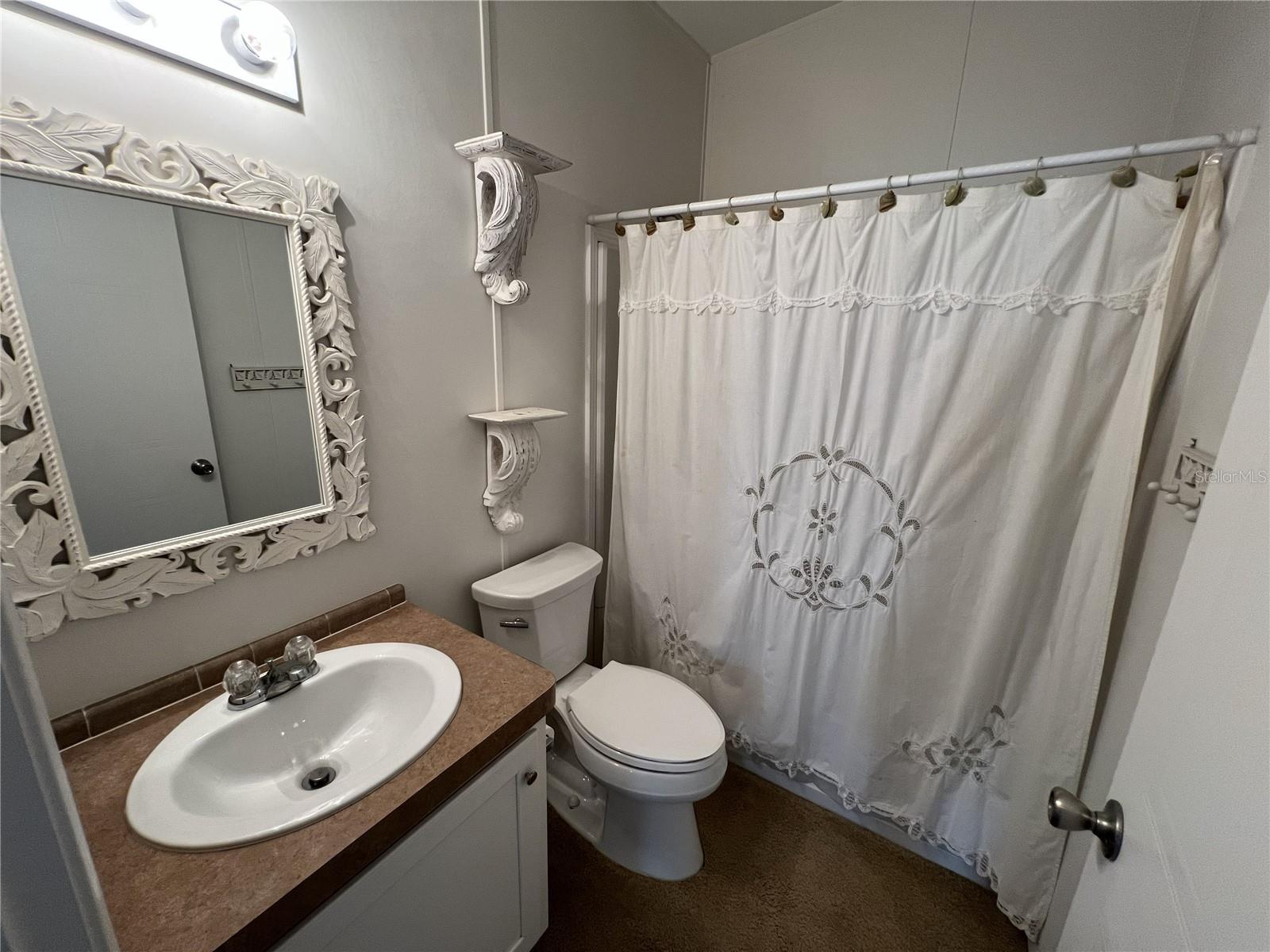 Image 10 of 18 For 8428 Regal Way