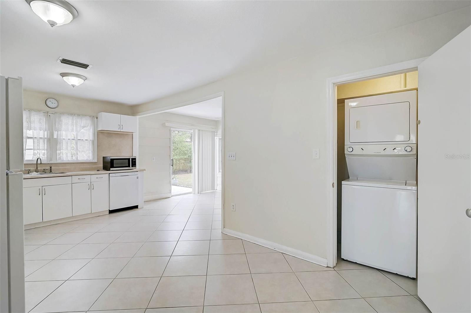 Image 25 of 39 For 1010 Indian Beach Drive