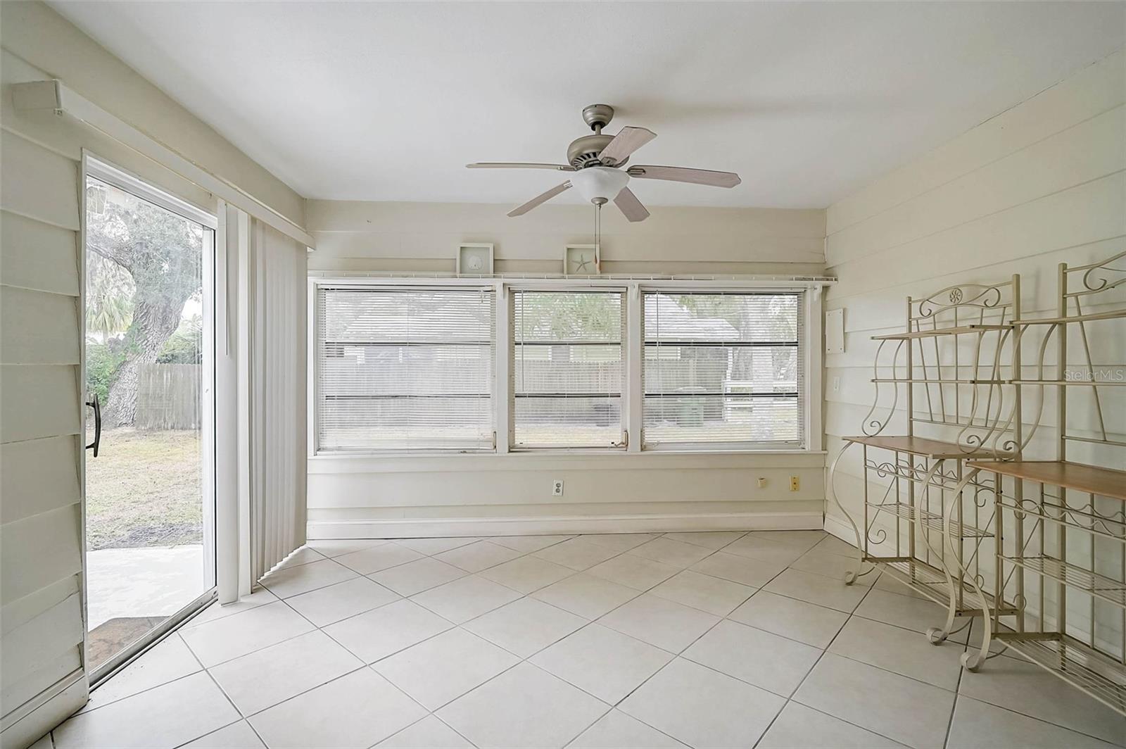 Image 28 of 39 For 1010 Indian Beach Drive